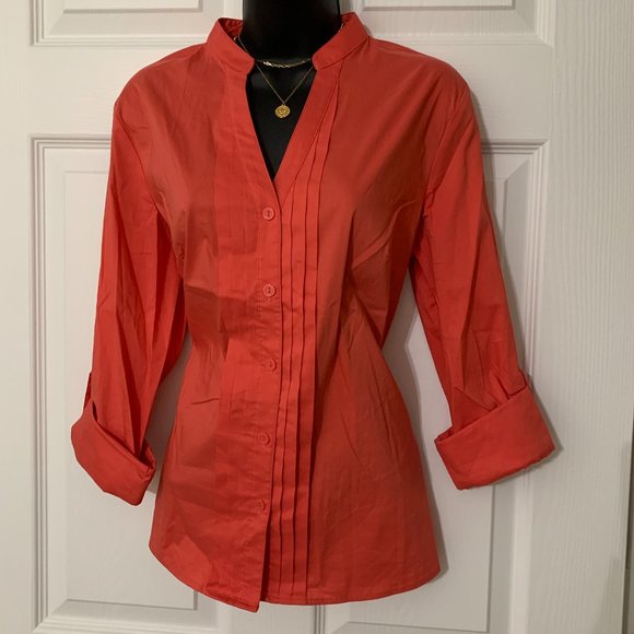 East 5th Women´s Coral Button Up Top, Size M - Picture 16 of 16